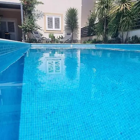 Dalmare Apartment *