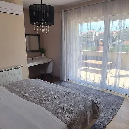 Апартаменти Dalmare *